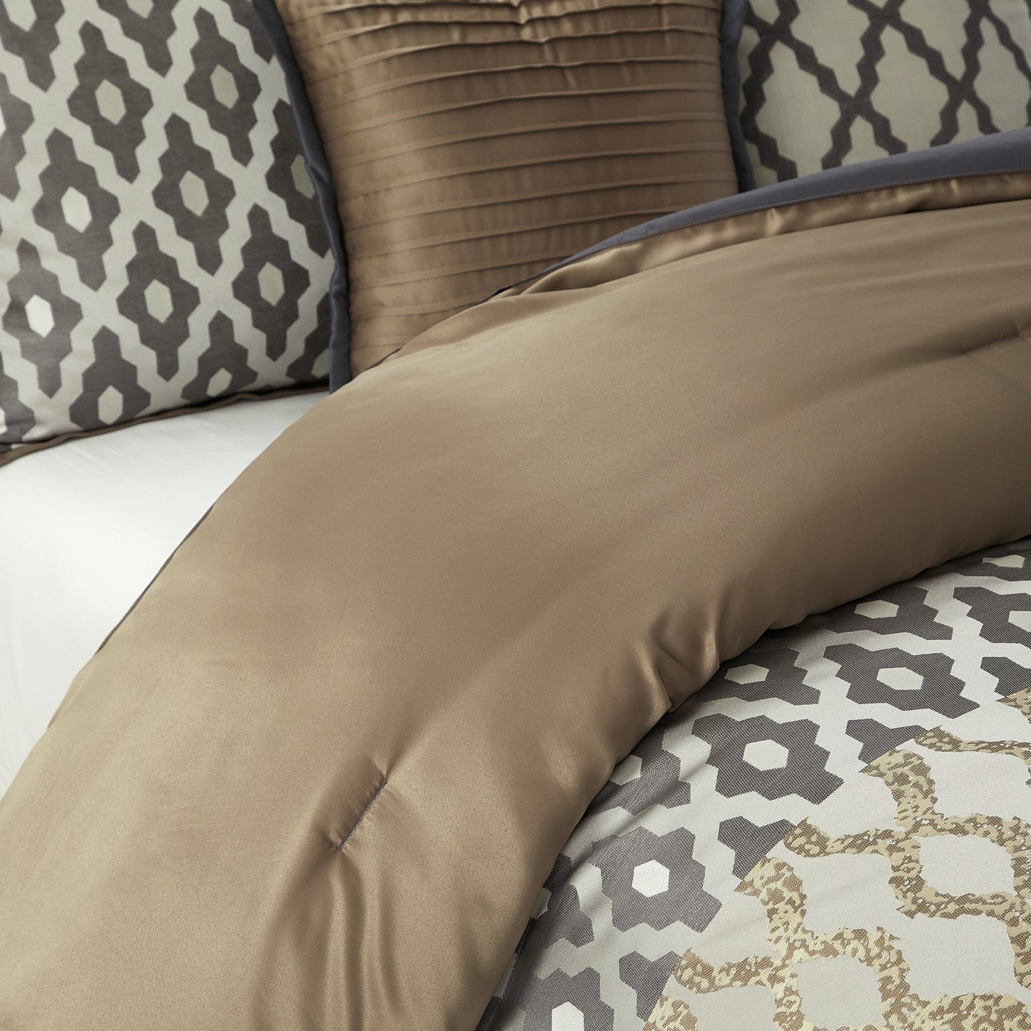 Nanshing Calvin Luxury10-teiliges geometrisches Bettdeckenset