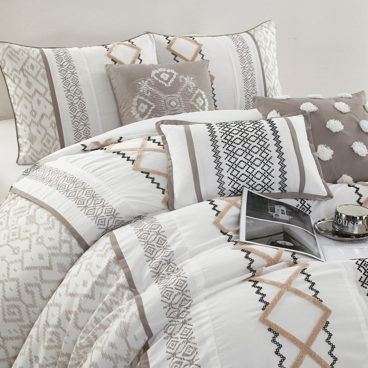 Nanshing Trina 15-teiliges Bettdeckenset mit Boho-Stickerei