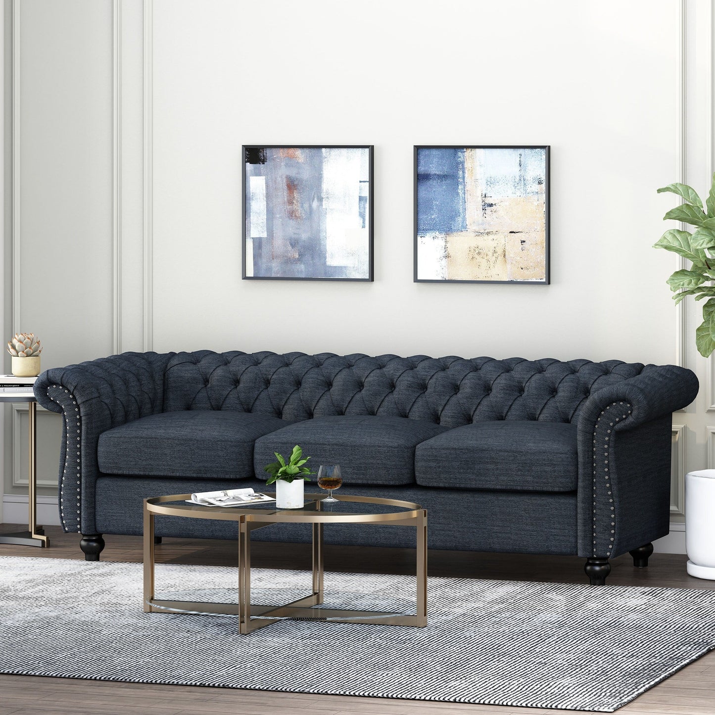 Marineblaues Chesterfield 84.75 3-Sitzer-Sofa mit Knopfheftung, Nagelköpfen und Holzbeinen