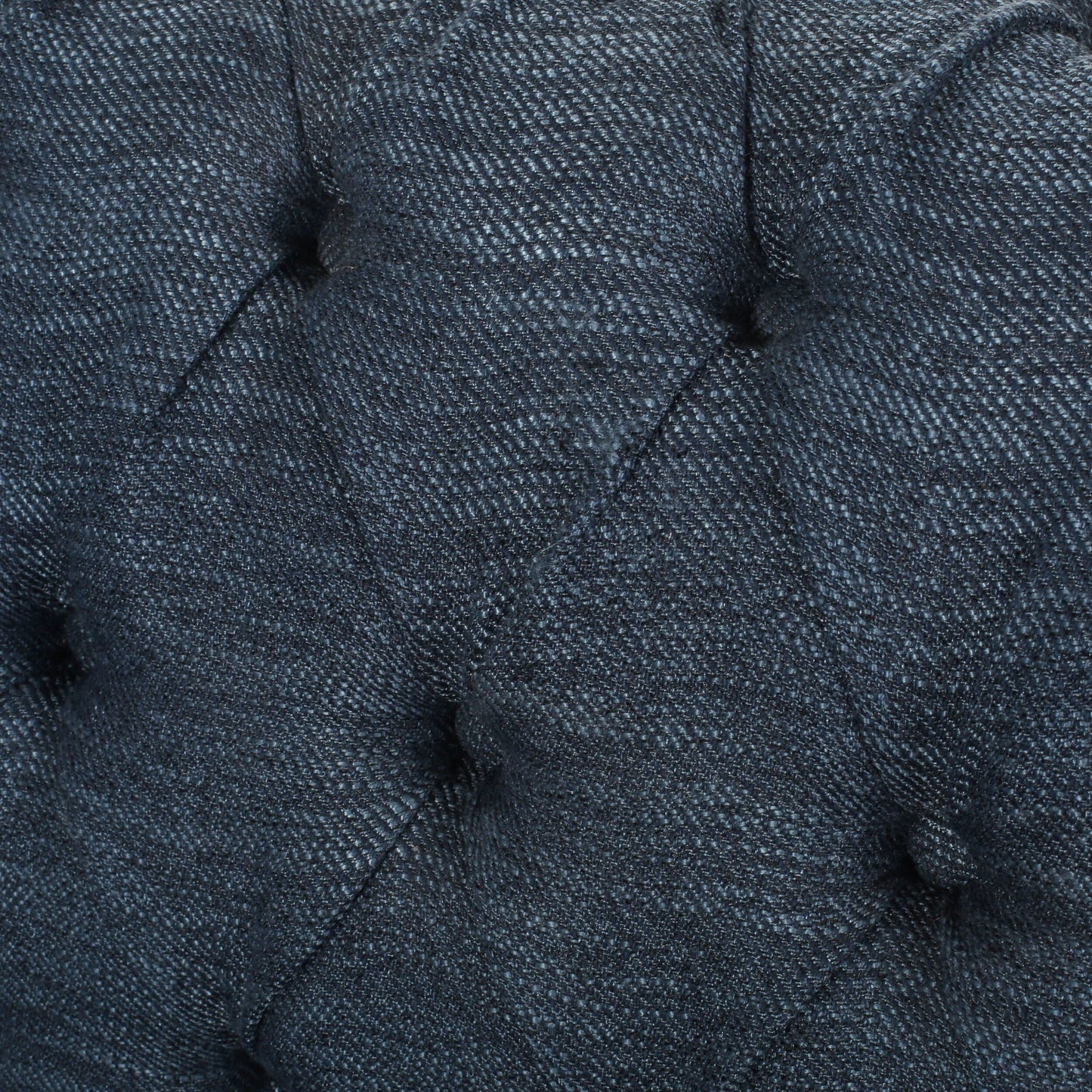 Marineblaues Chesterfield 84.75 3-Sitzer-Sofa mit Knopfheftung, Nagelköpfen und Holzbeinen
