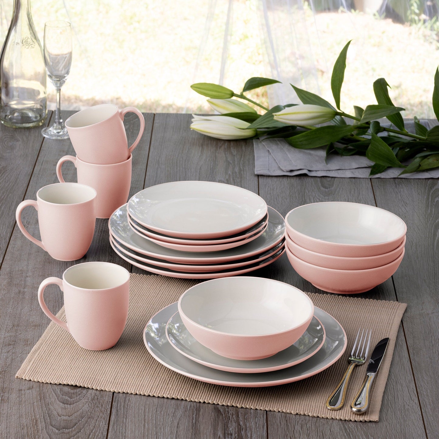 Noritake Colorwave 16-teiliges Coupe-Geschirrset, Service für 4