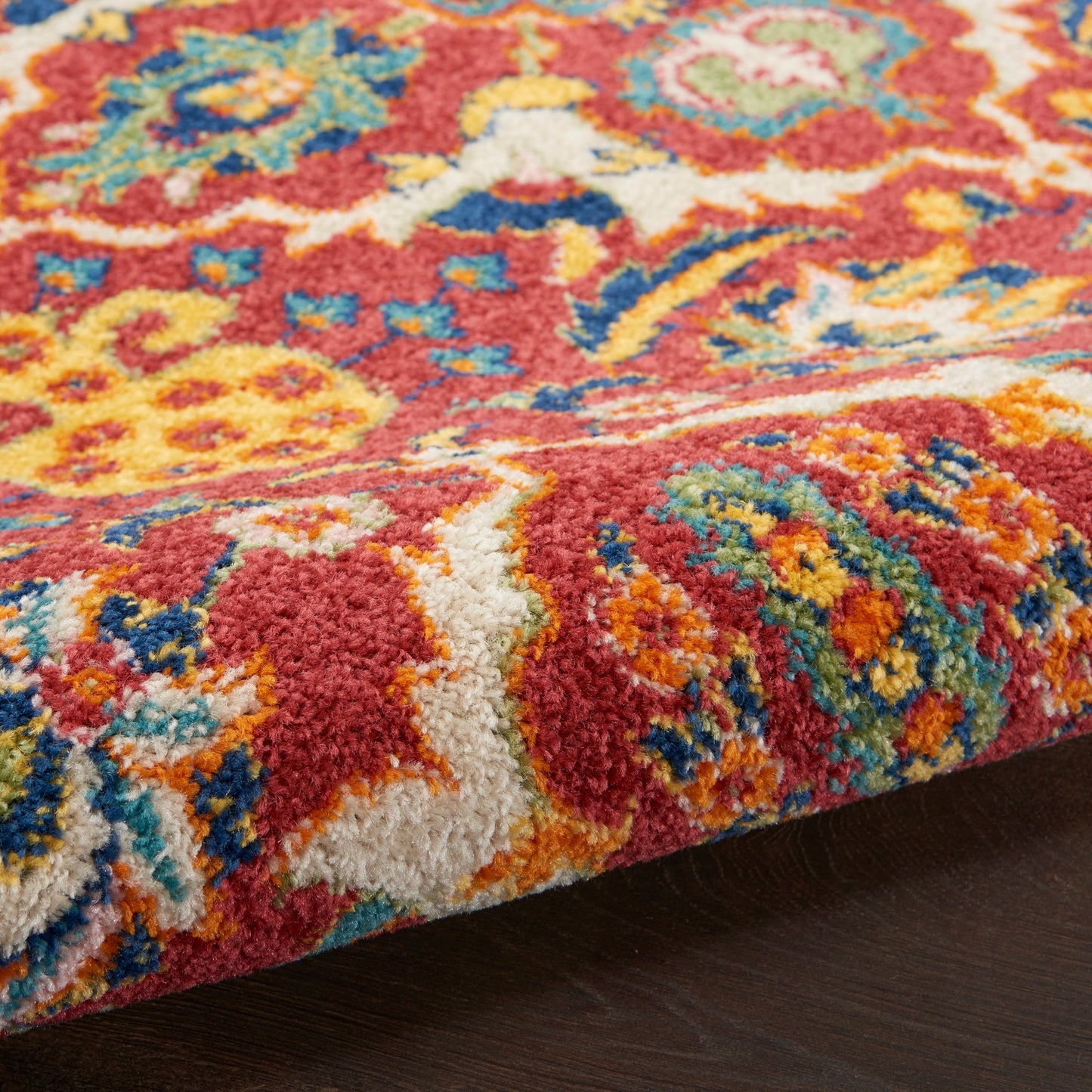 Nourison Allur Moderner Boho-Teppich mit Blumenmedaillon