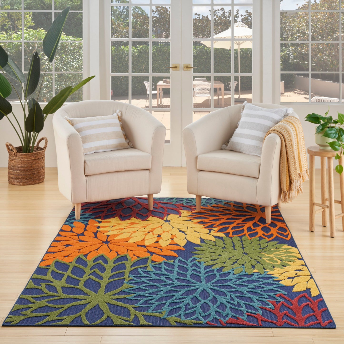 Nourison Aloha Floral Moderner Teppich für drinnen und draußen