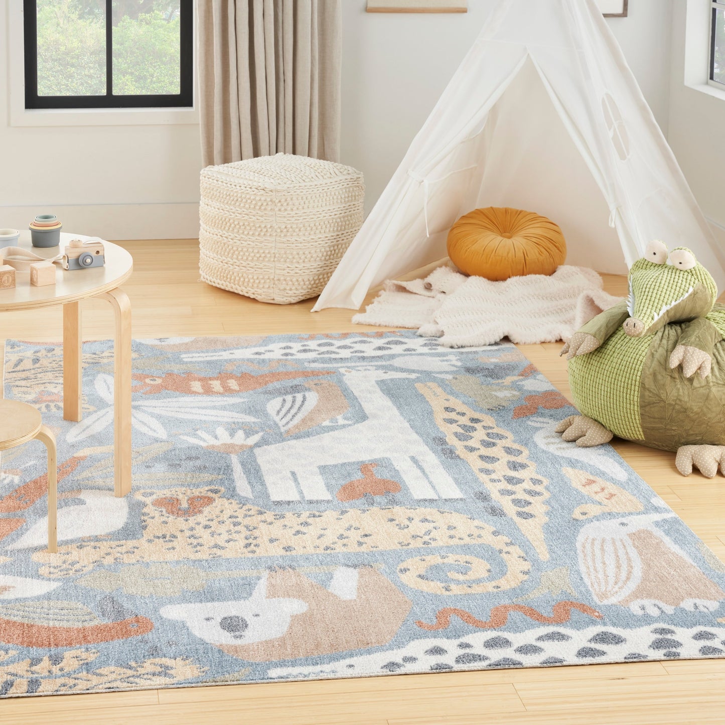 Nourison Astra – maschinenwaschbarer Teppich mit Tiermuster