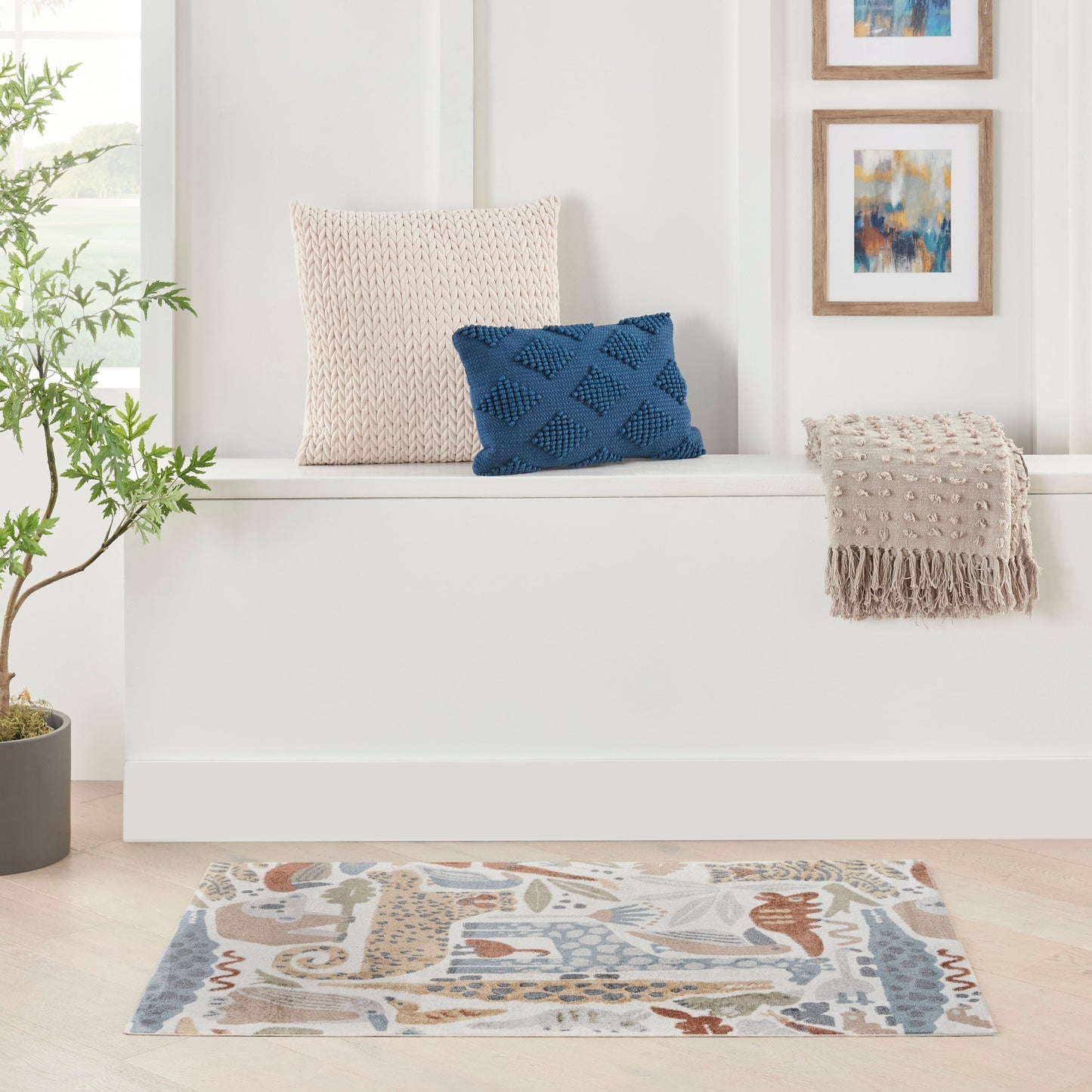 Nourison Astra – maschinenwaschbarer Teppich mit Tiermuster