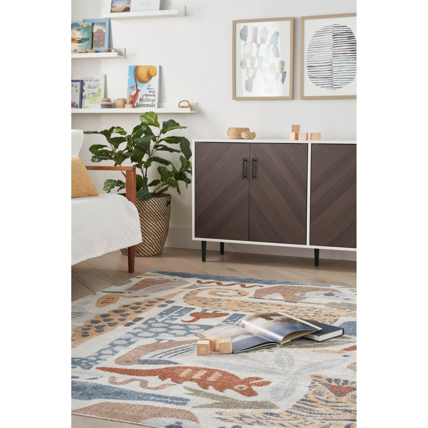 Nourison Astra – maschinenwaschbarer Teppich mit Tiermuster