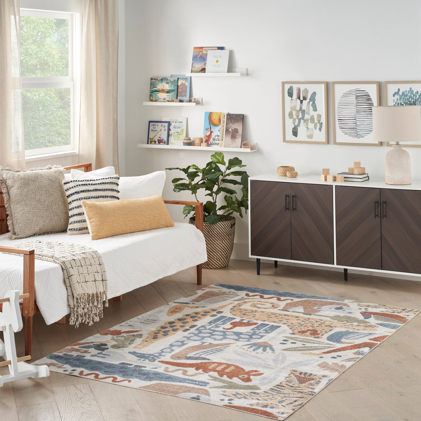 Nourison Astra – maschinenwaschbarer Teppich mit Tiermuster