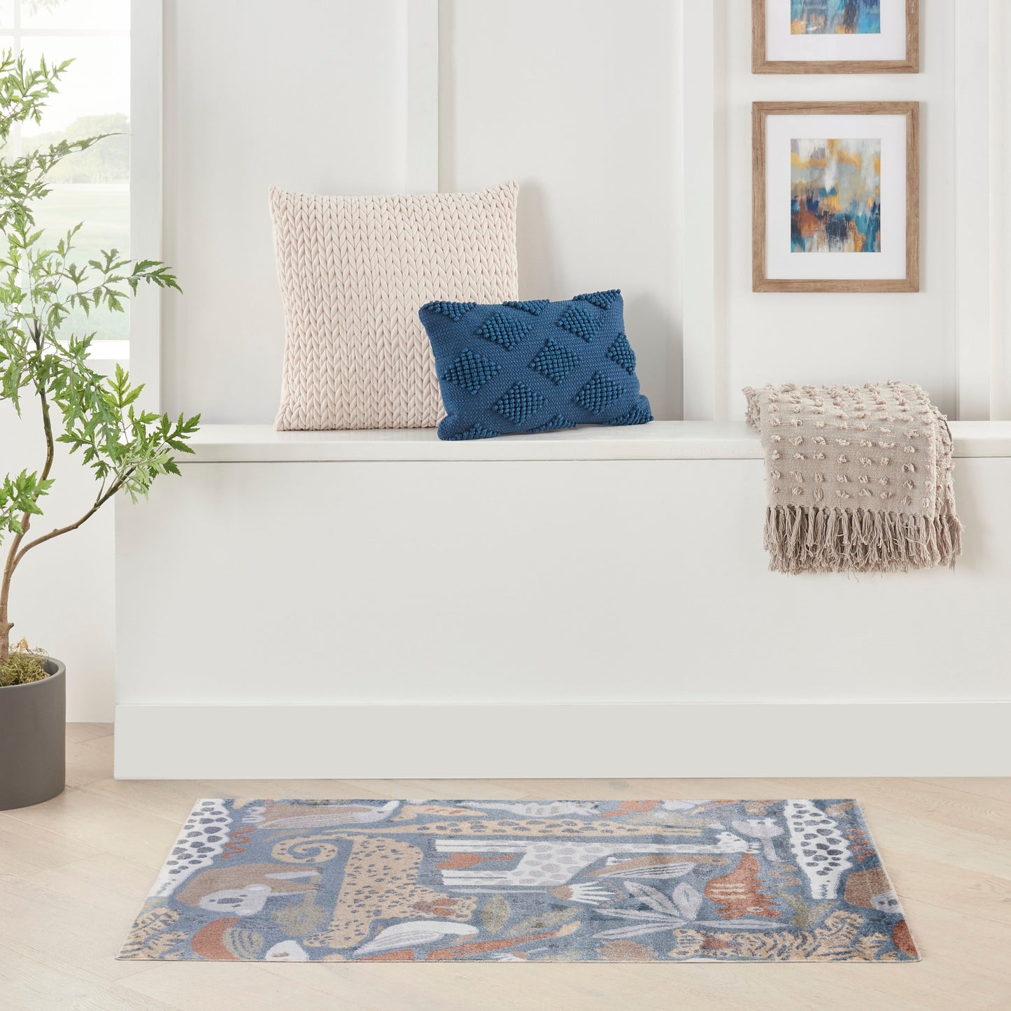 Nourison Astra – maschinenwaschbarer Teppich mit Tiermuster