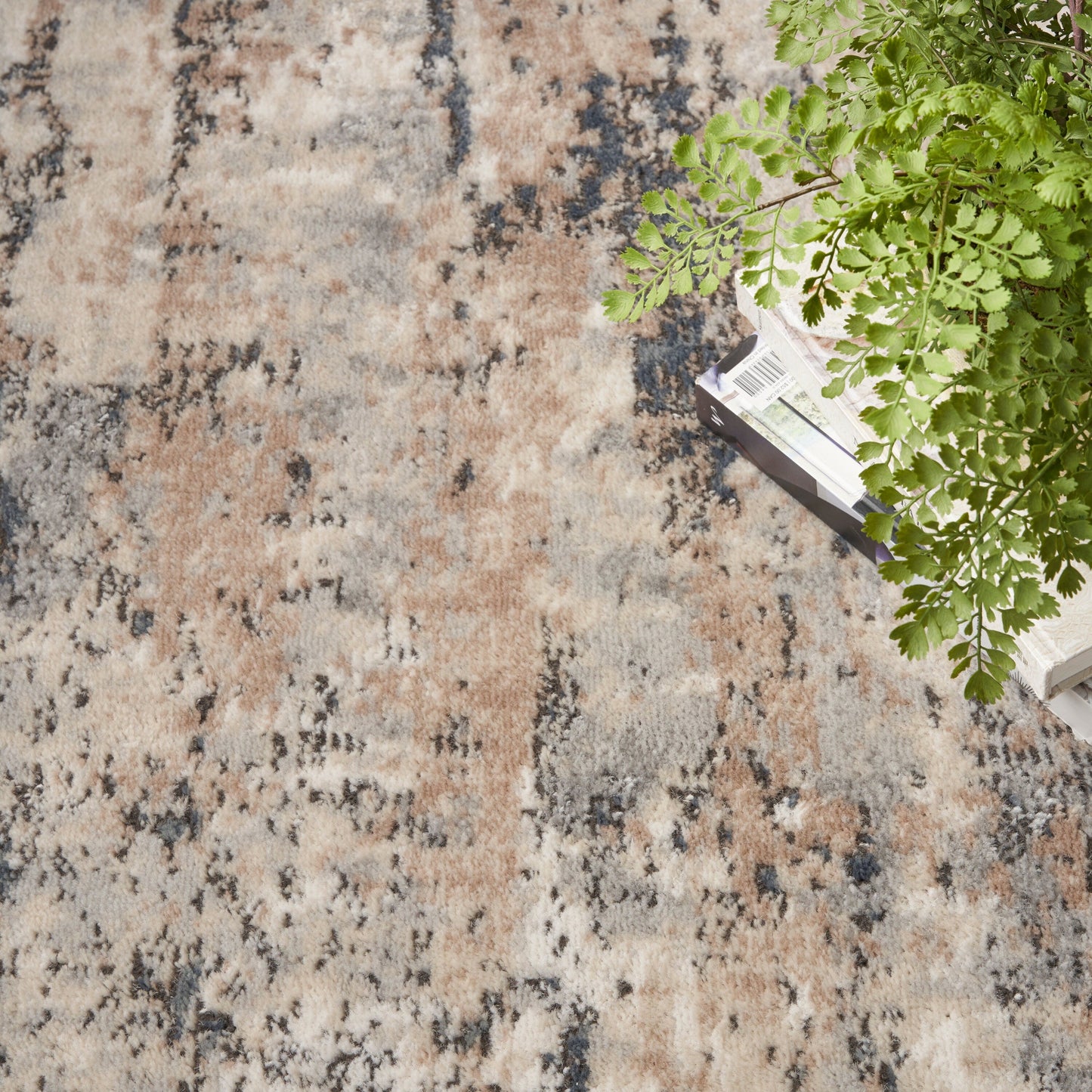 Nourison Quarry – Abstrakter Teppich für den Innenbereich