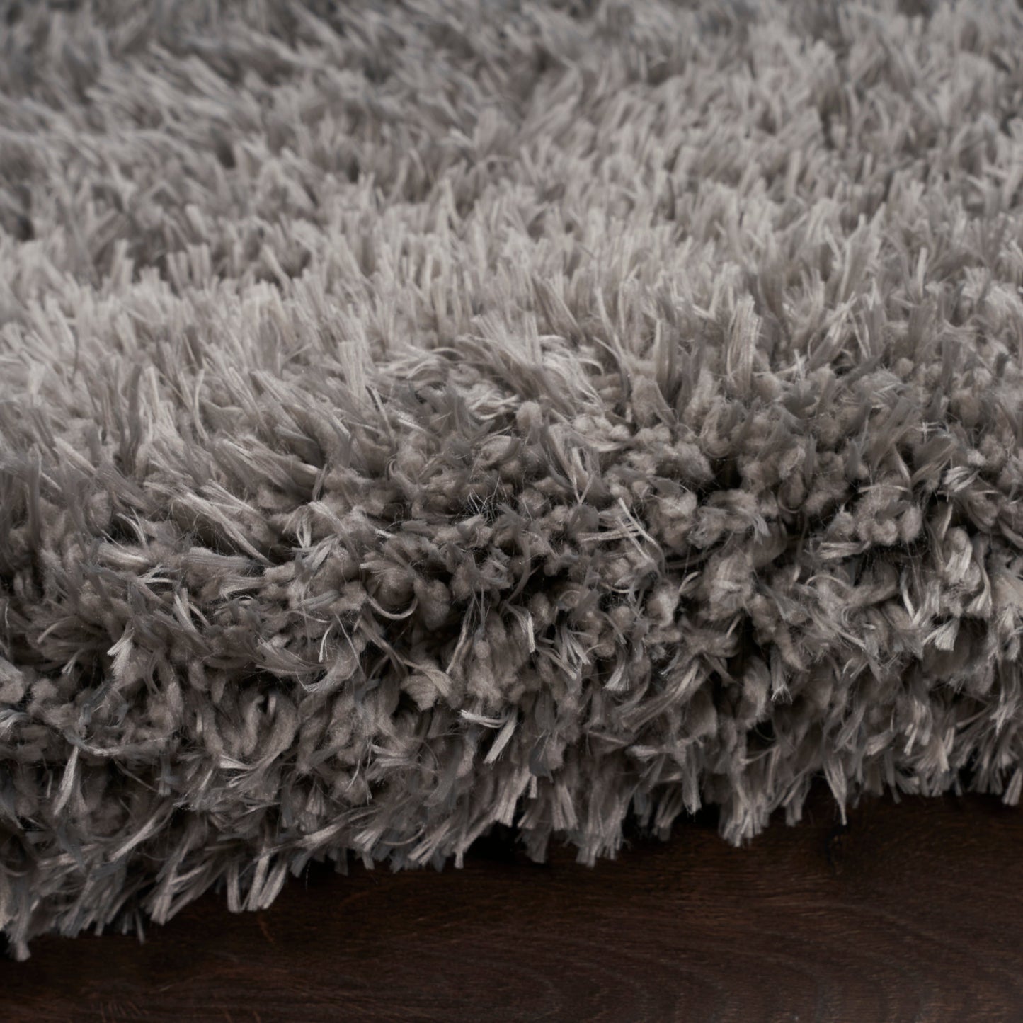 Nourison Lush Shag Moderner, massiver Shag-Teppich