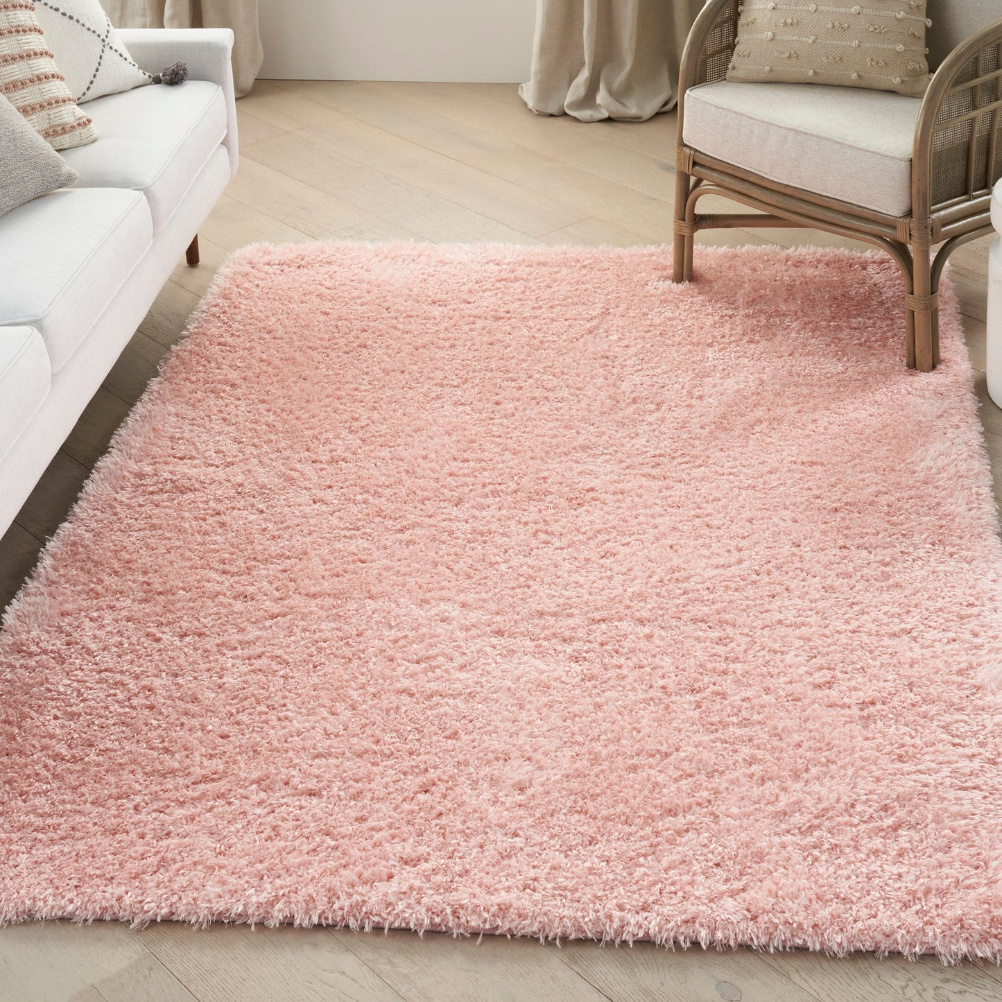 Nourison Lush Shag Moderner, massiver Shag-Teppich