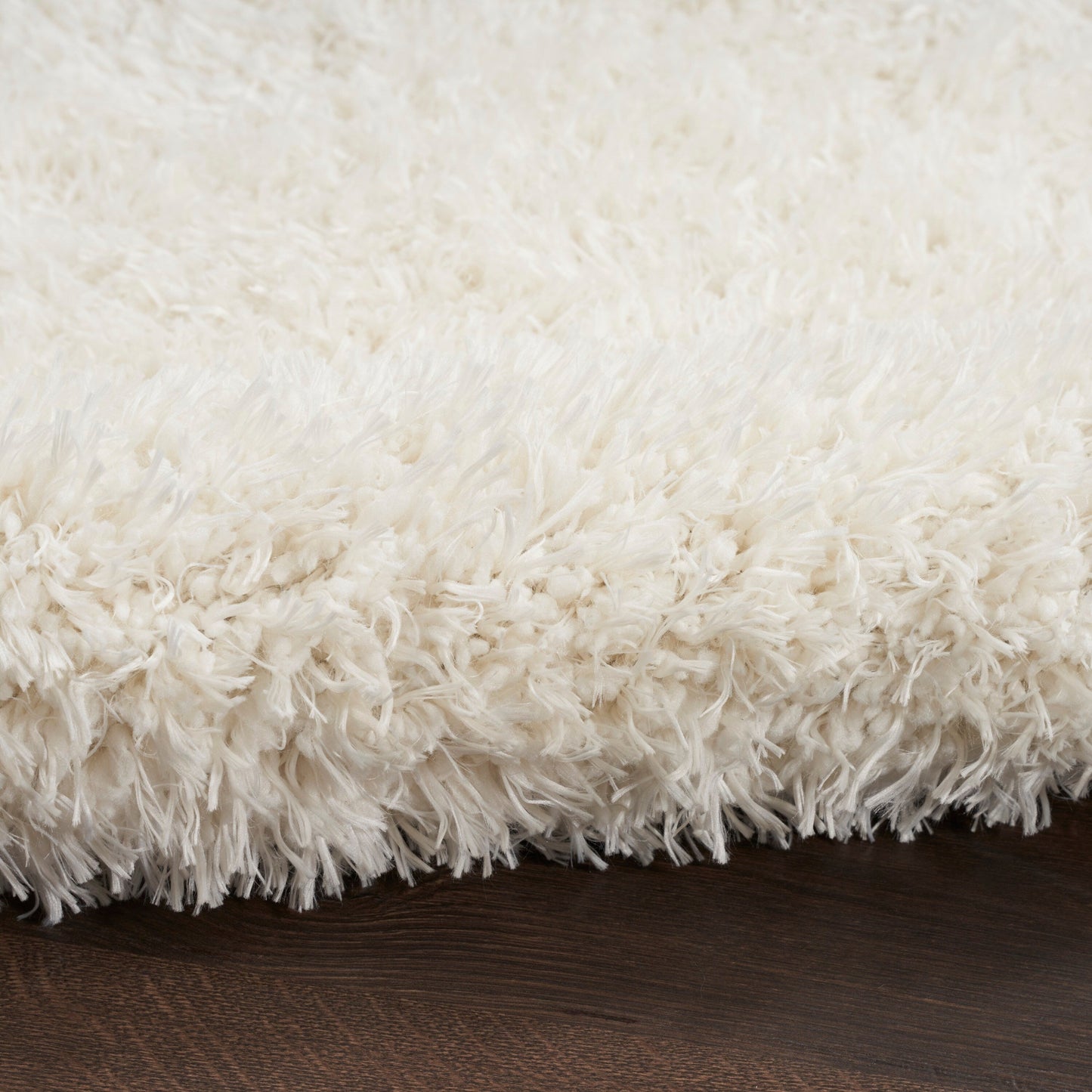 Nourison Lush Shag Moderner, massiver Shag-Teppich