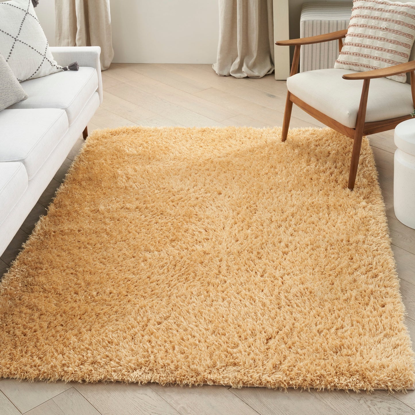 Nourison Lush Shag Moderner, massiver Shag-Teppich