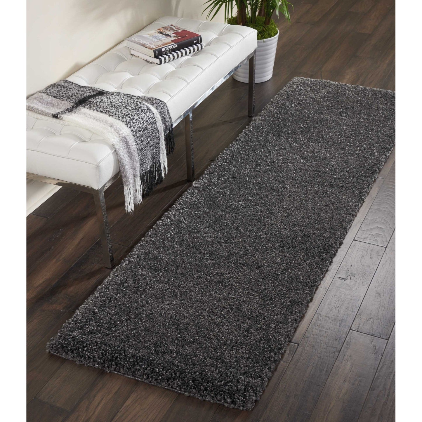 Nourison Malibu Shag Moderner Plüsch-Teppich in fester Ausführung