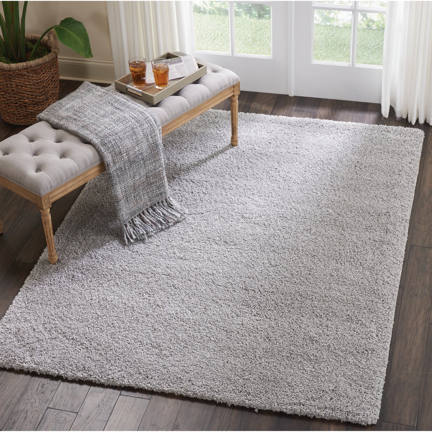 Nourison Malibu Shag Moderner Plüsch-Teppich in fester Ausführung