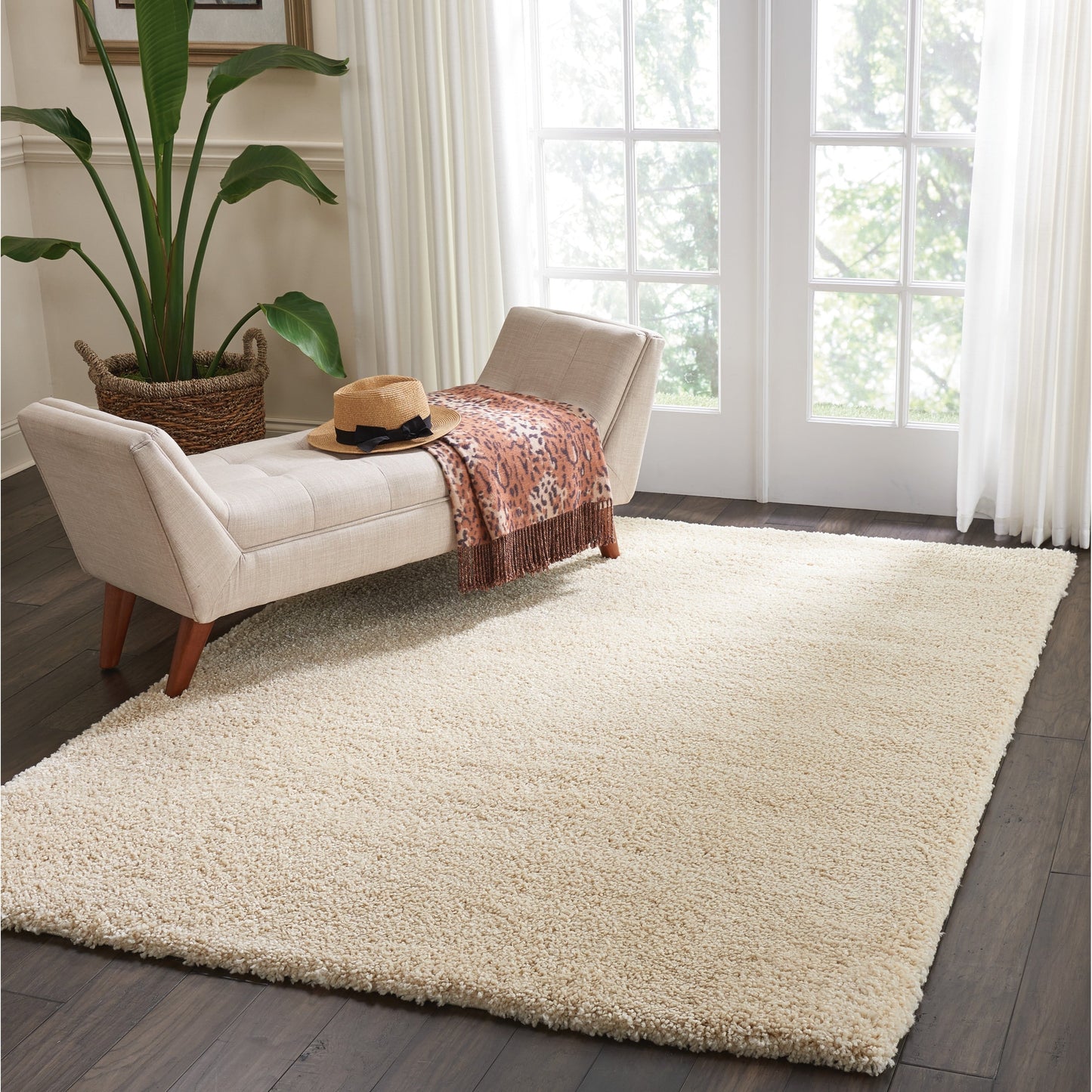 Nourison Malibu Shag Moderner Plüsch-Teppich in fester Ausführung