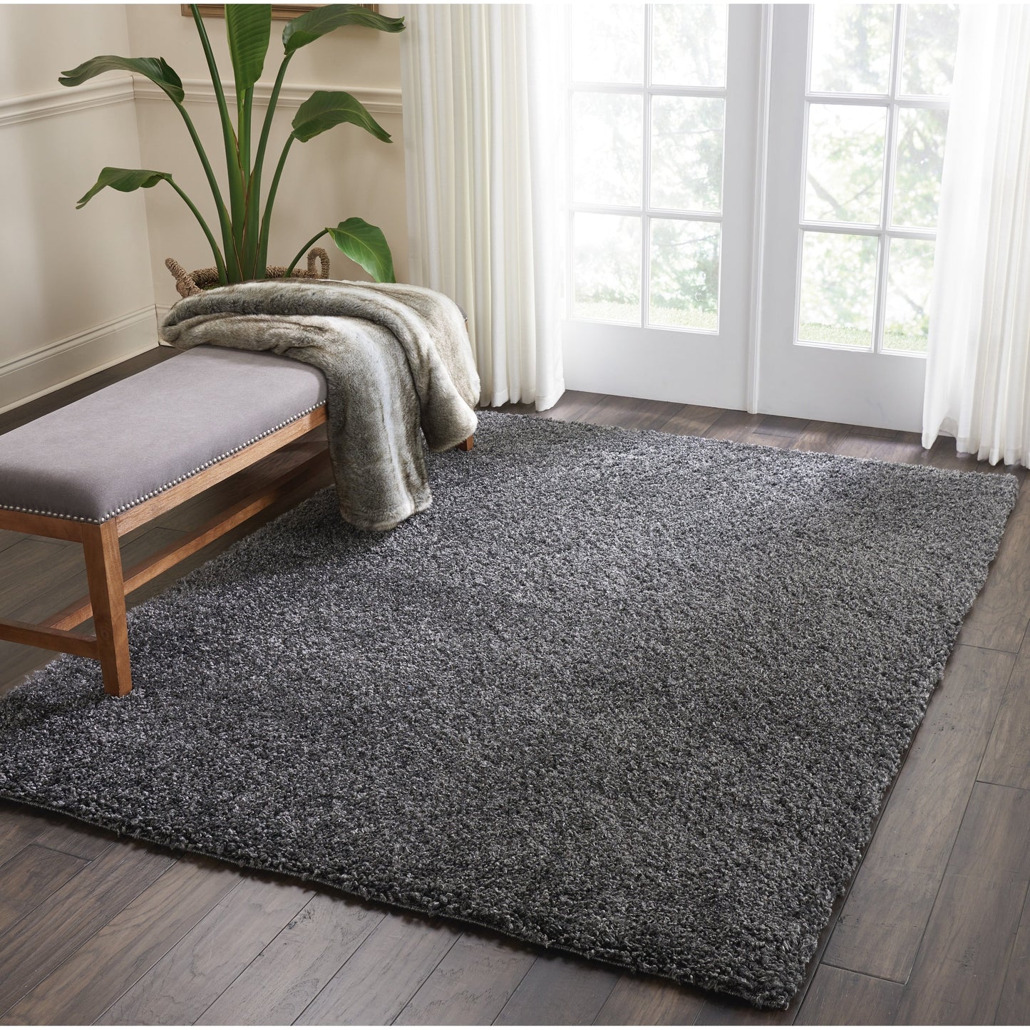 Nourison Malibu Shag Moderner Plüsch-Teppich in fester Ausführung