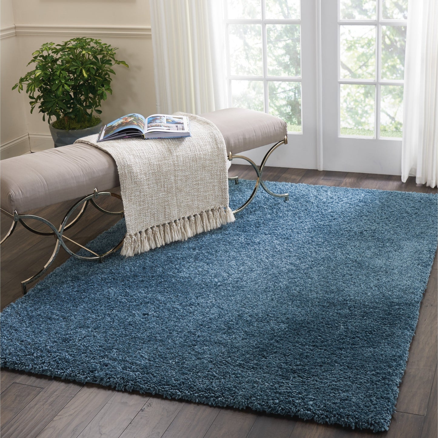 Nourison Malibu Shag Moderner Plüsch-Teppich in fester Ausführung