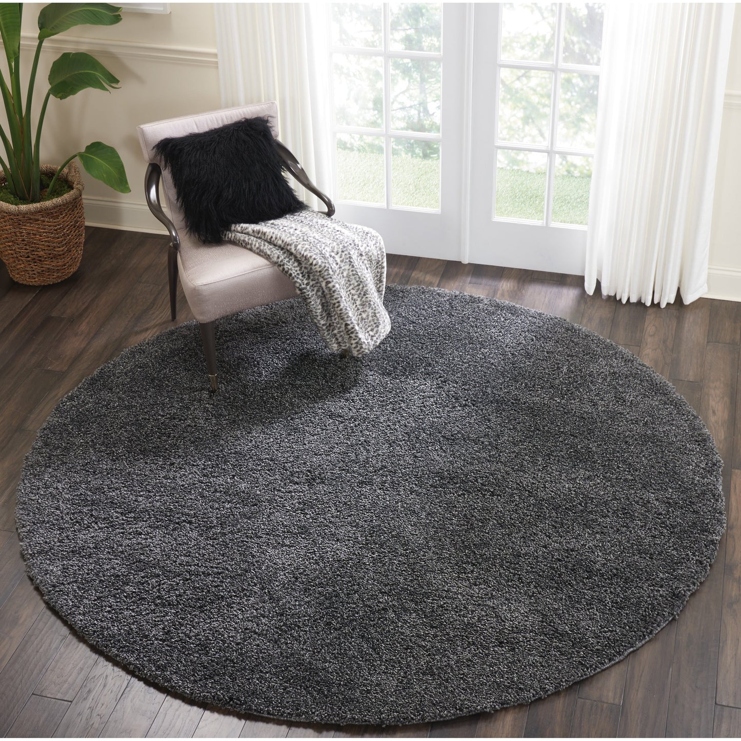 Nourison Malibu Shag Moderner Plüsch-Teppich in fester Ausführung