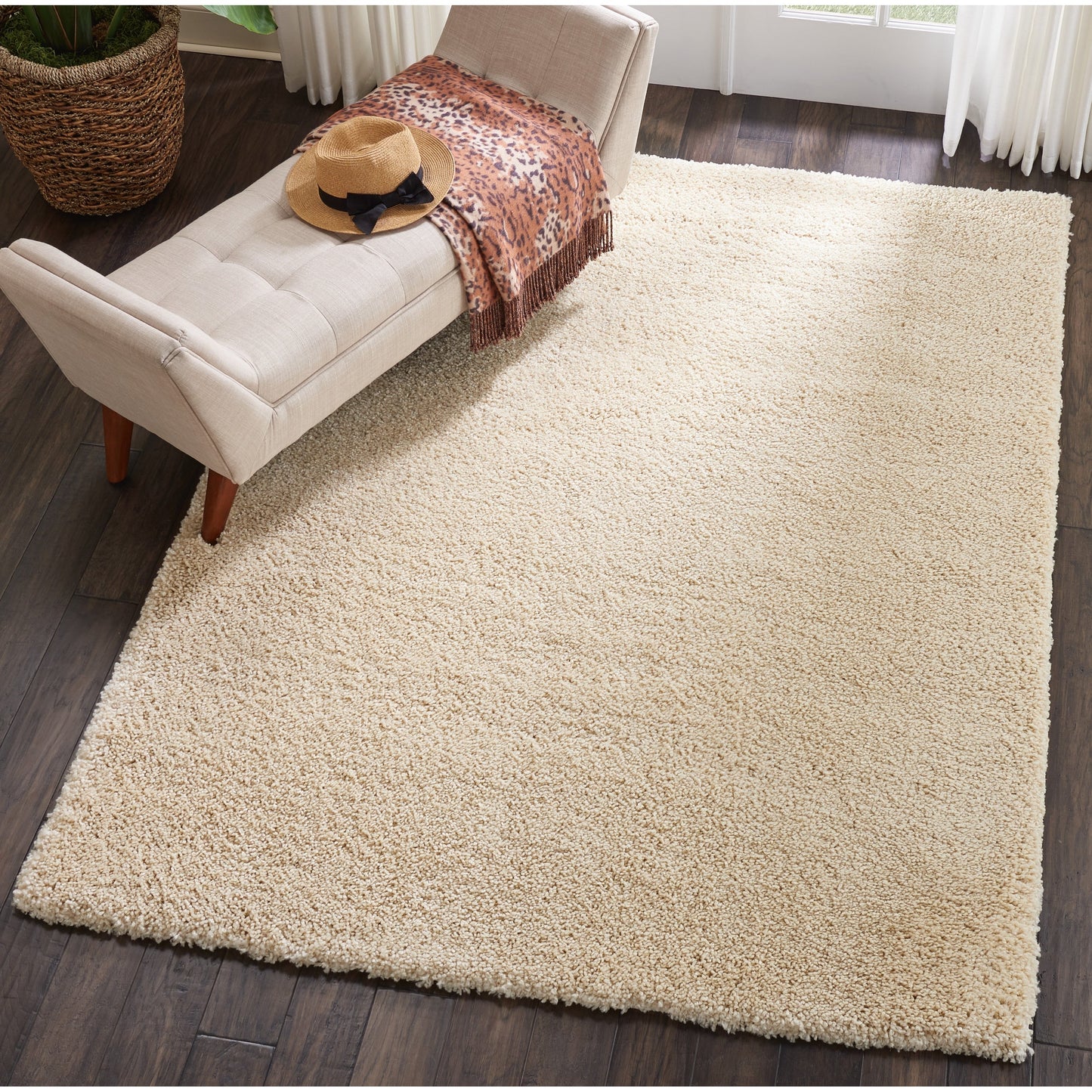 Nourison Malibu Shag Moderner Plüsch-Teppich in fester Ausführung