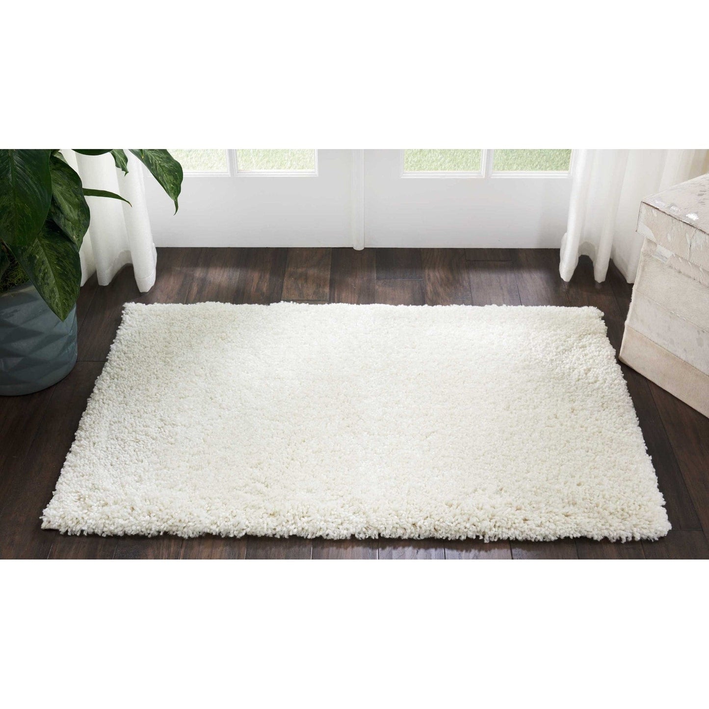Nourison Malibu Shag Moderner Plüsch-Teppich in fester Ausführung