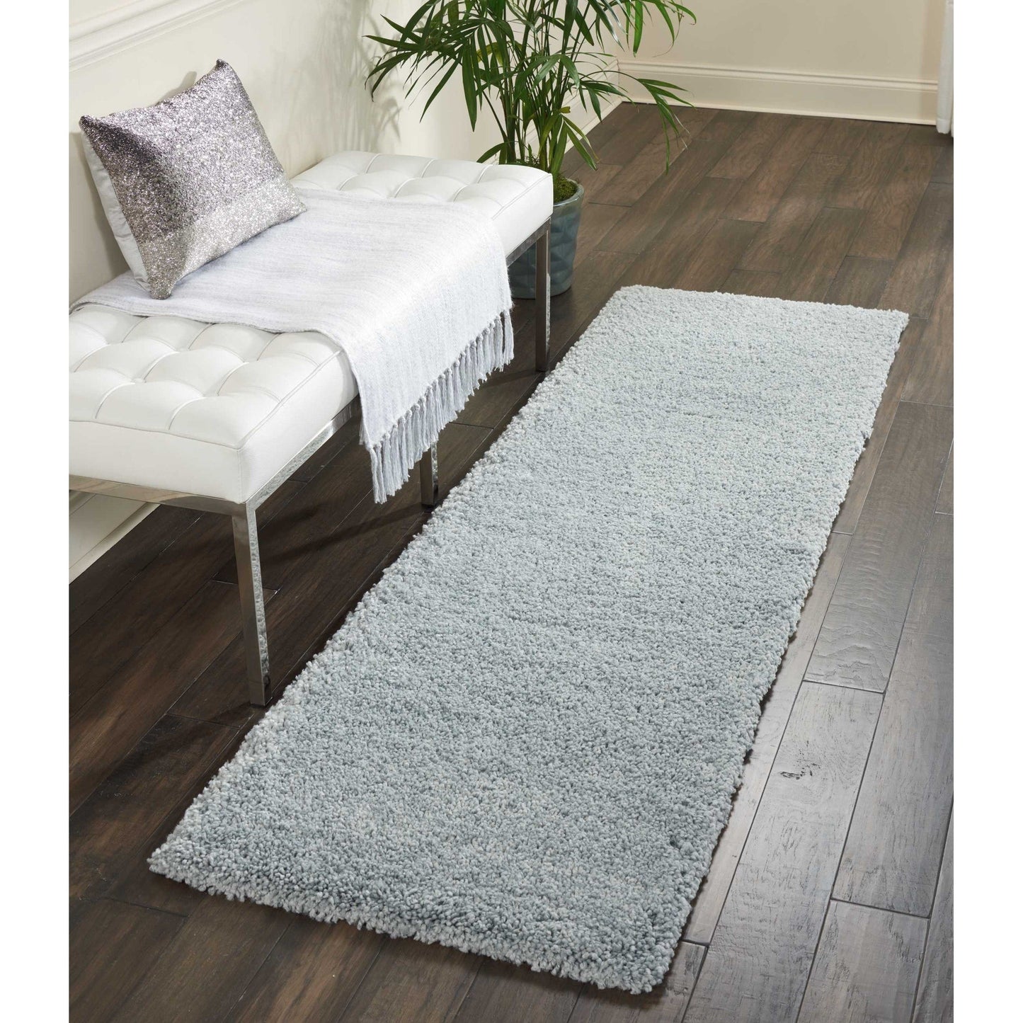 Nourison Malibu Shag Moderner Plüsch-Teppich in fester Ausführung