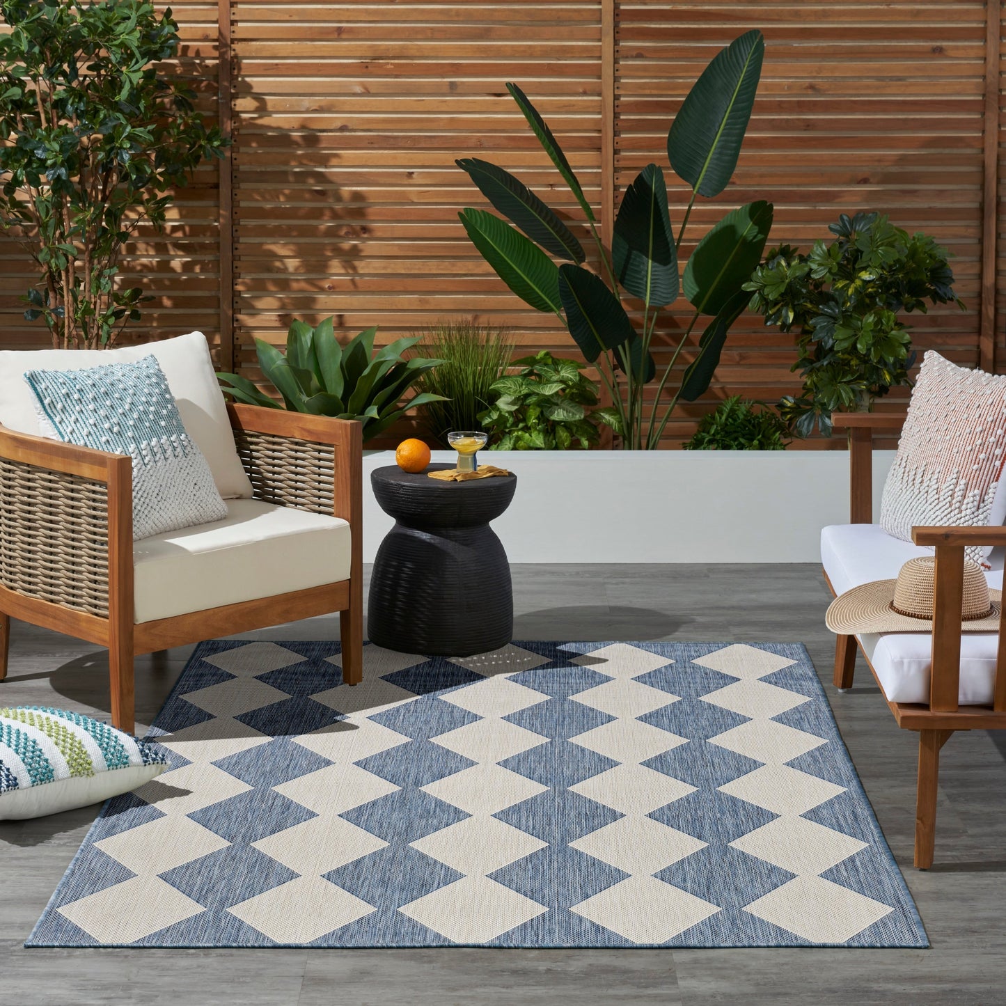 Nourison Positano Geometrischer Teppich für drinnen und draußen