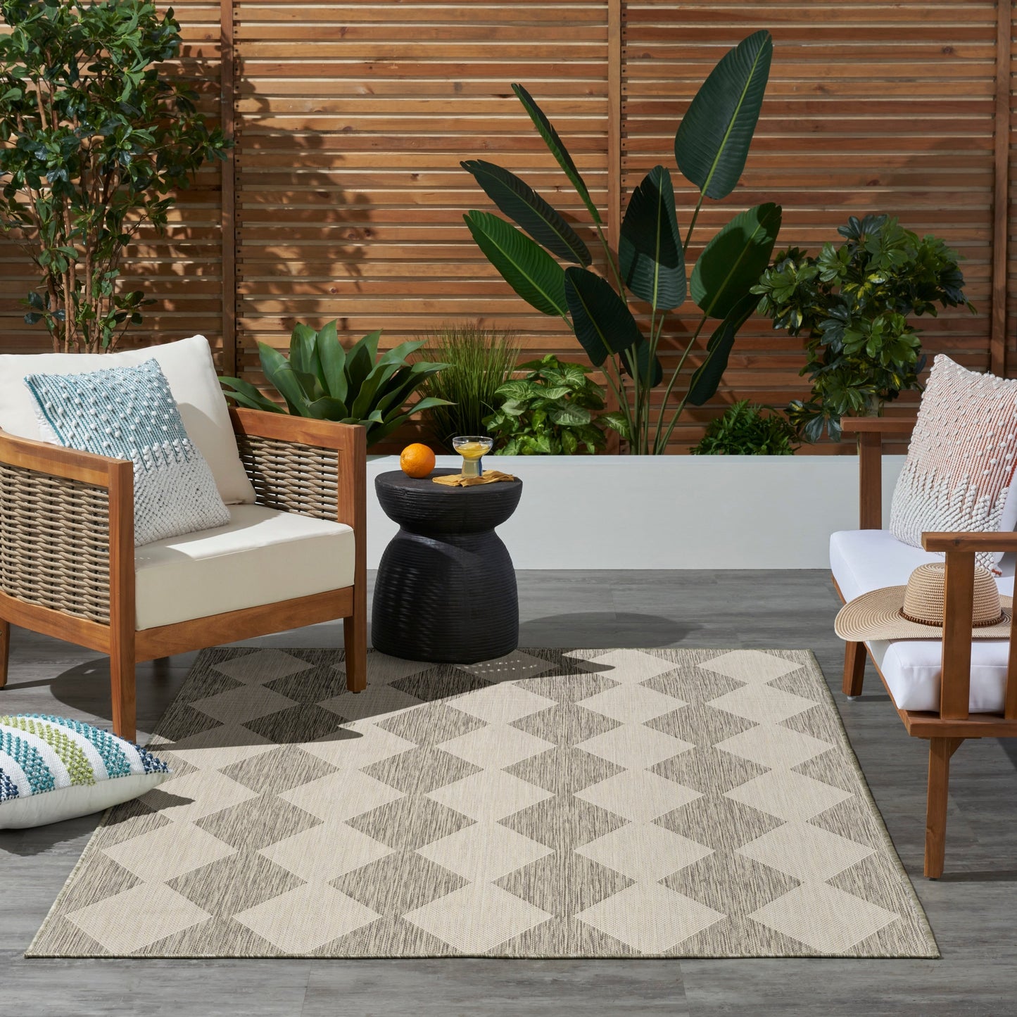Nourison Positano Geometrischer Teppich für drinnen und draußen