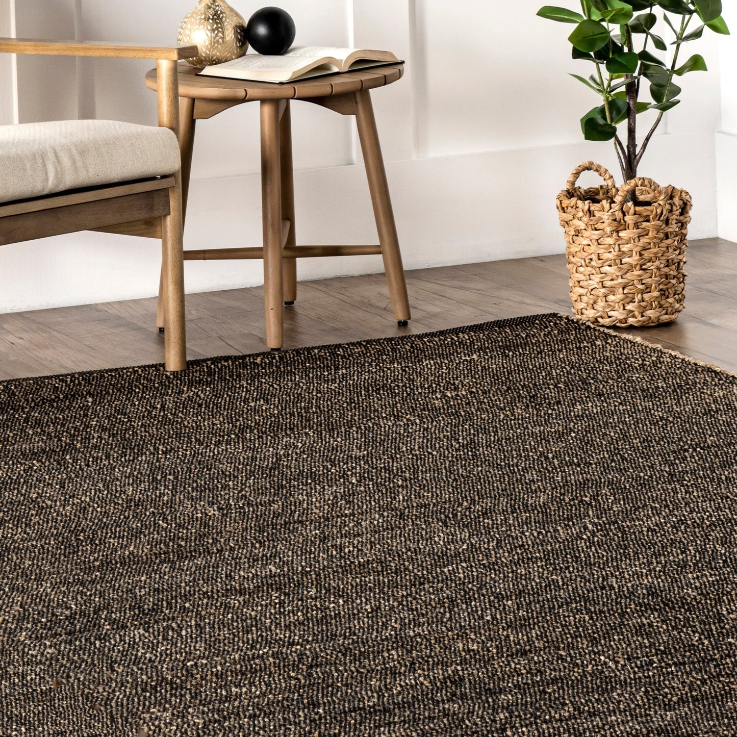 Nuloom Jacky Klassischer Teppich aus Jutemischung