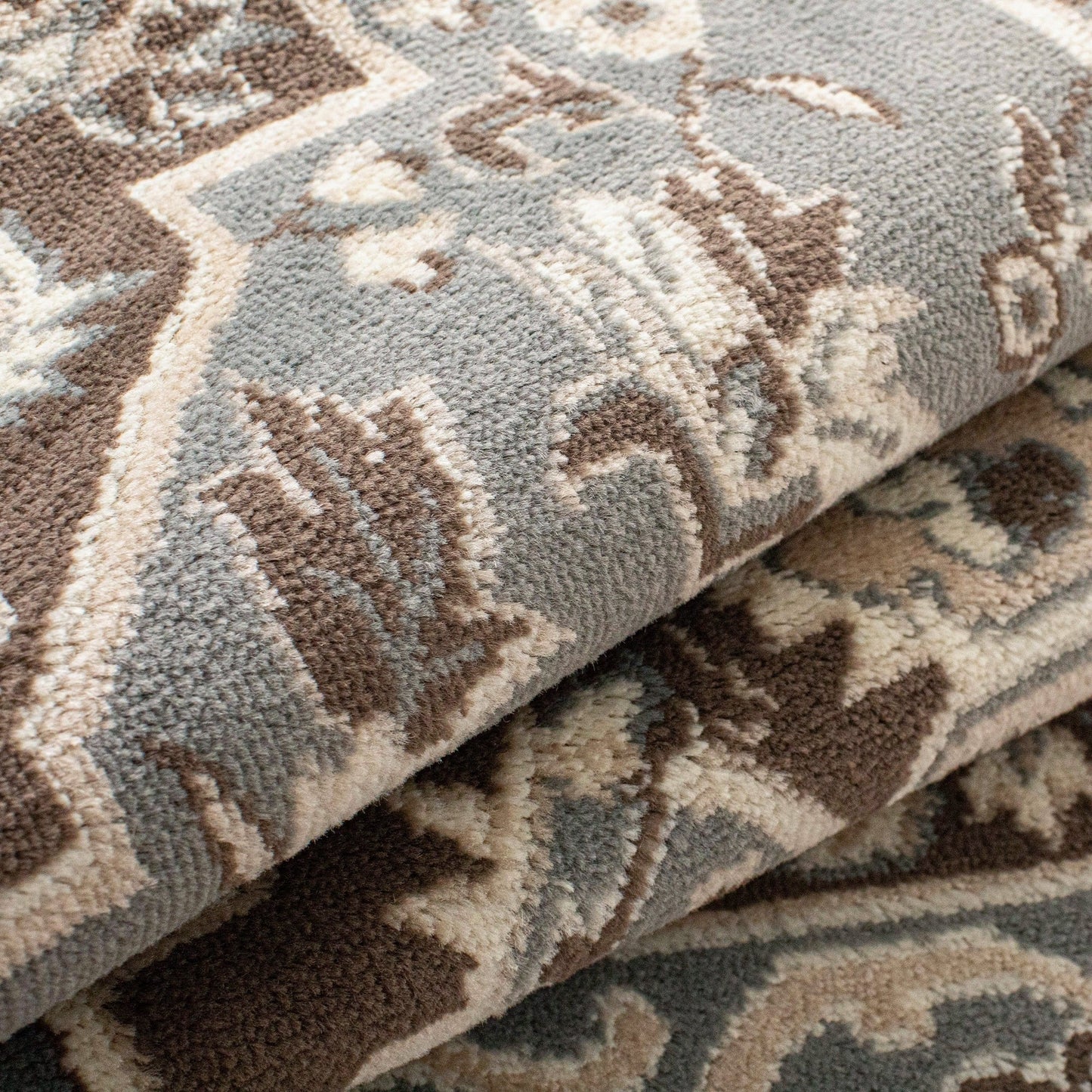 Hochwertiger Teppich Glendale mit Blumenmedaillon für den Innenbereich