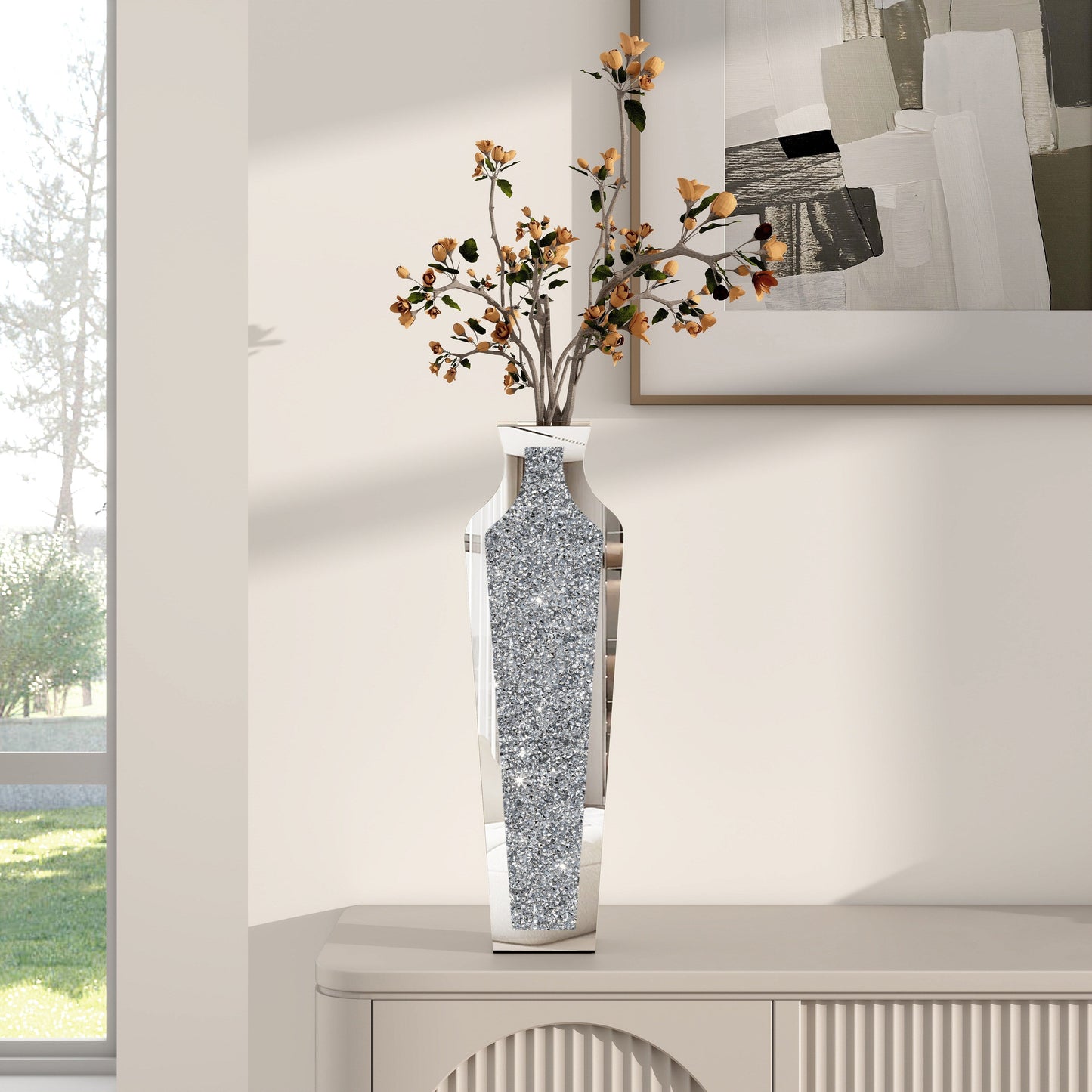 Hohe Bodenvase aus zerkleinerten Diamanten