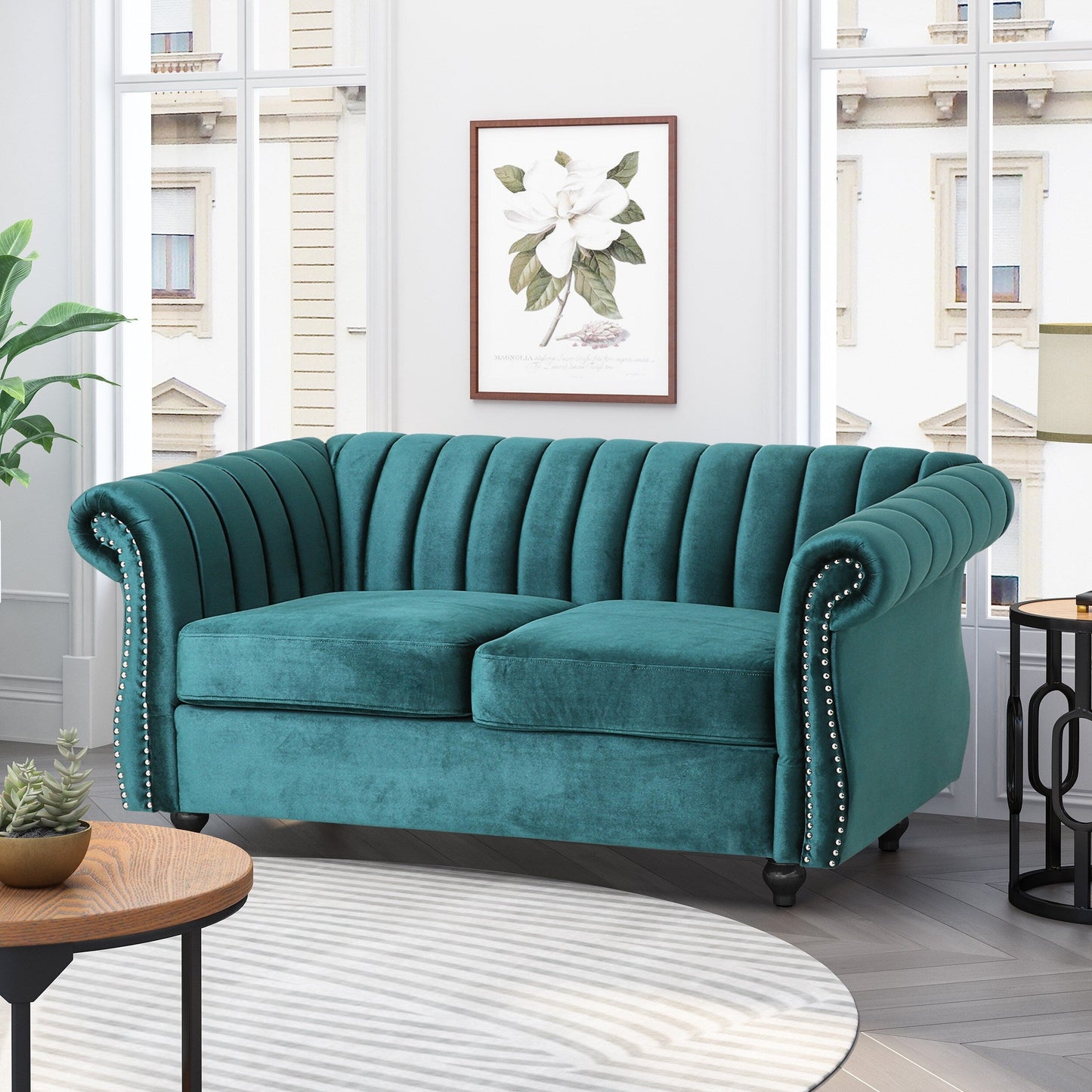 Tealfarbenes Chesterfield-Sofa mit Nagelköpfen und Beinen aus Birkenholz