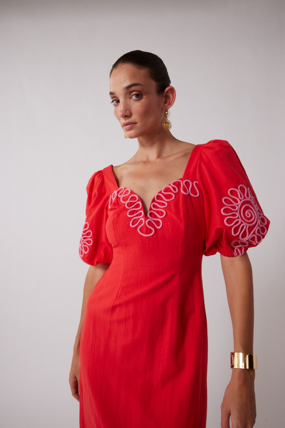 Carmensita besticktes Midikleid – Rojo