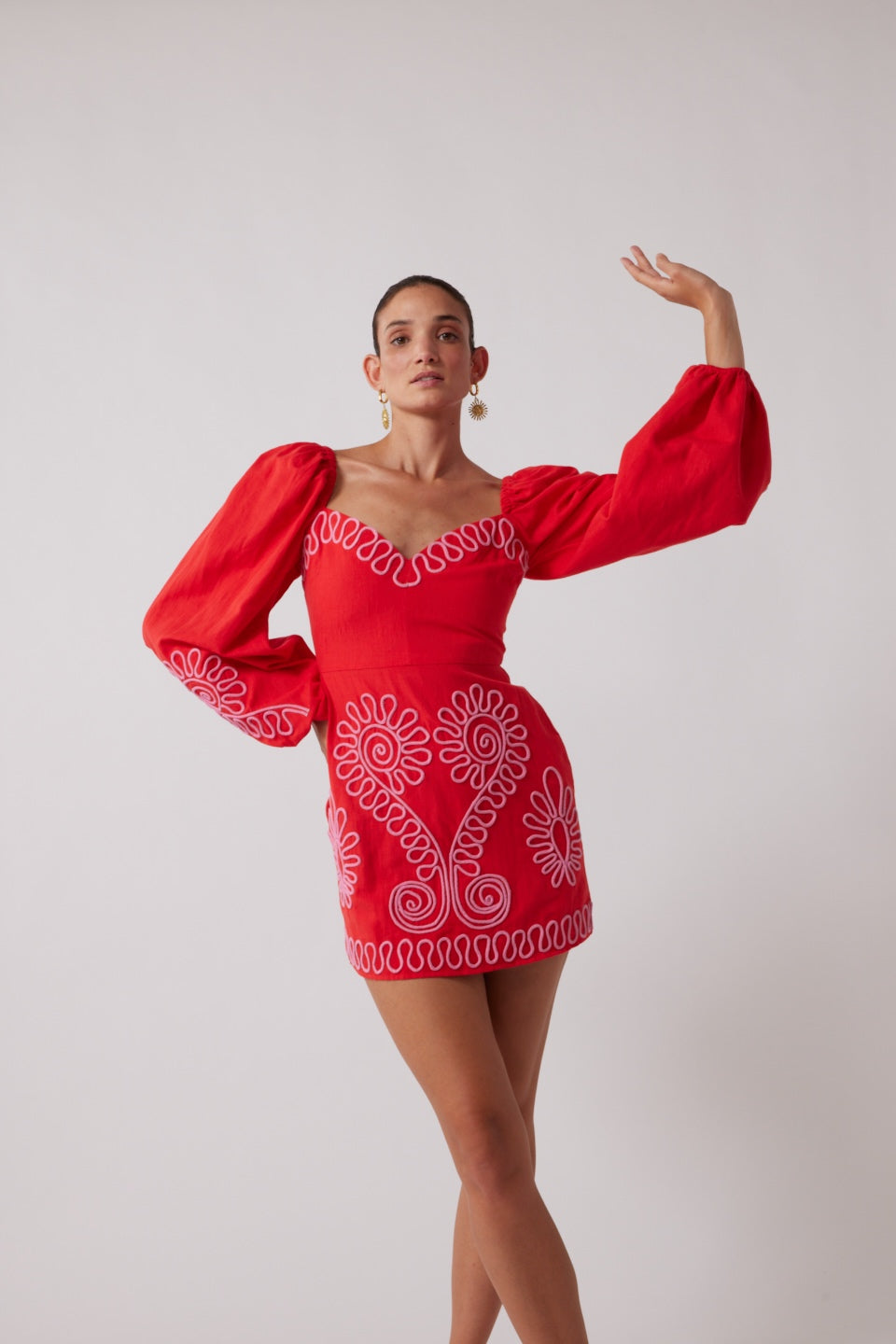 Carmensita besticktes Minikleid – Rojo