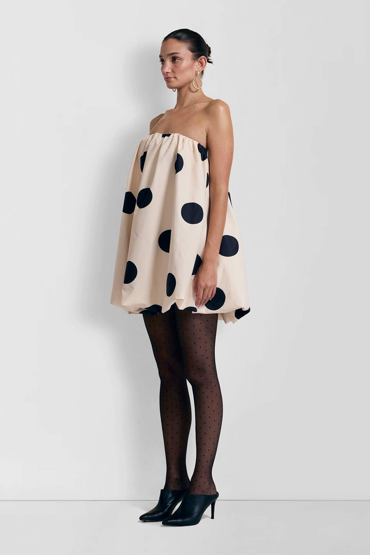 Gaia Bubble Dress - Cremefarben gepunktet