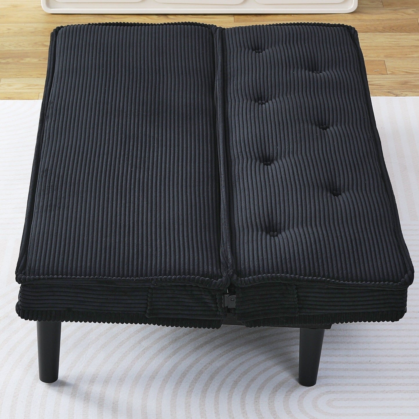 This 66-inch corduroy sofa bed can flexibly adapt to the living room, apartment and bedroom