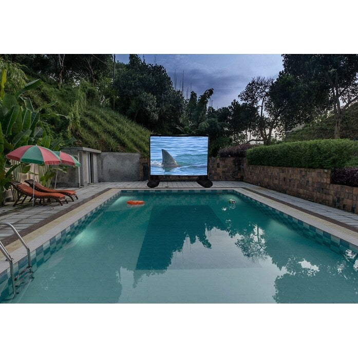 Total HomeFX 1500 Lumen Outdoor-Kino-Set mit aufblasbarer Leinwand