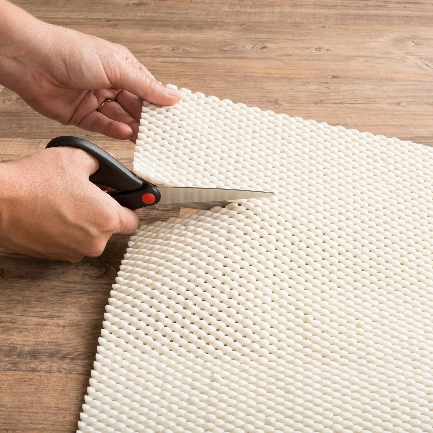 Vista Home Ultra Hold Teppichunterlage aus gestricktem Polyester, PVC-beschichtet, Weiß, Beige