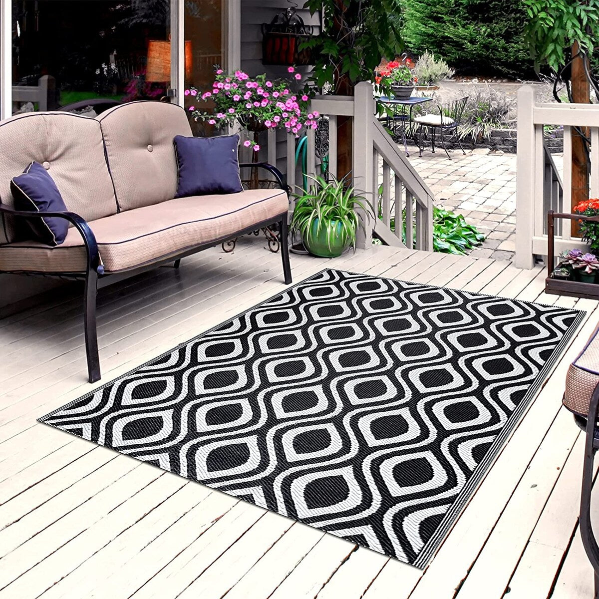 Leichte, wendbare Outdoor-Bodenmatte/Teppich „Venice“ aus recyceltem Kunststoff