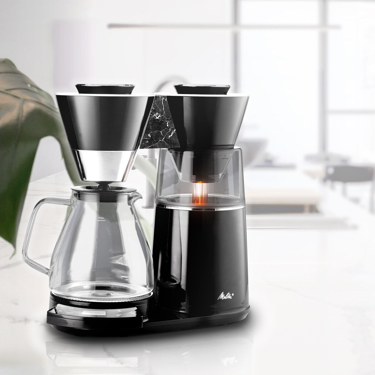 Vision 12-Tassen-Luxus-Filterkaffeemaschine mit drehbarem Armaturenbrett