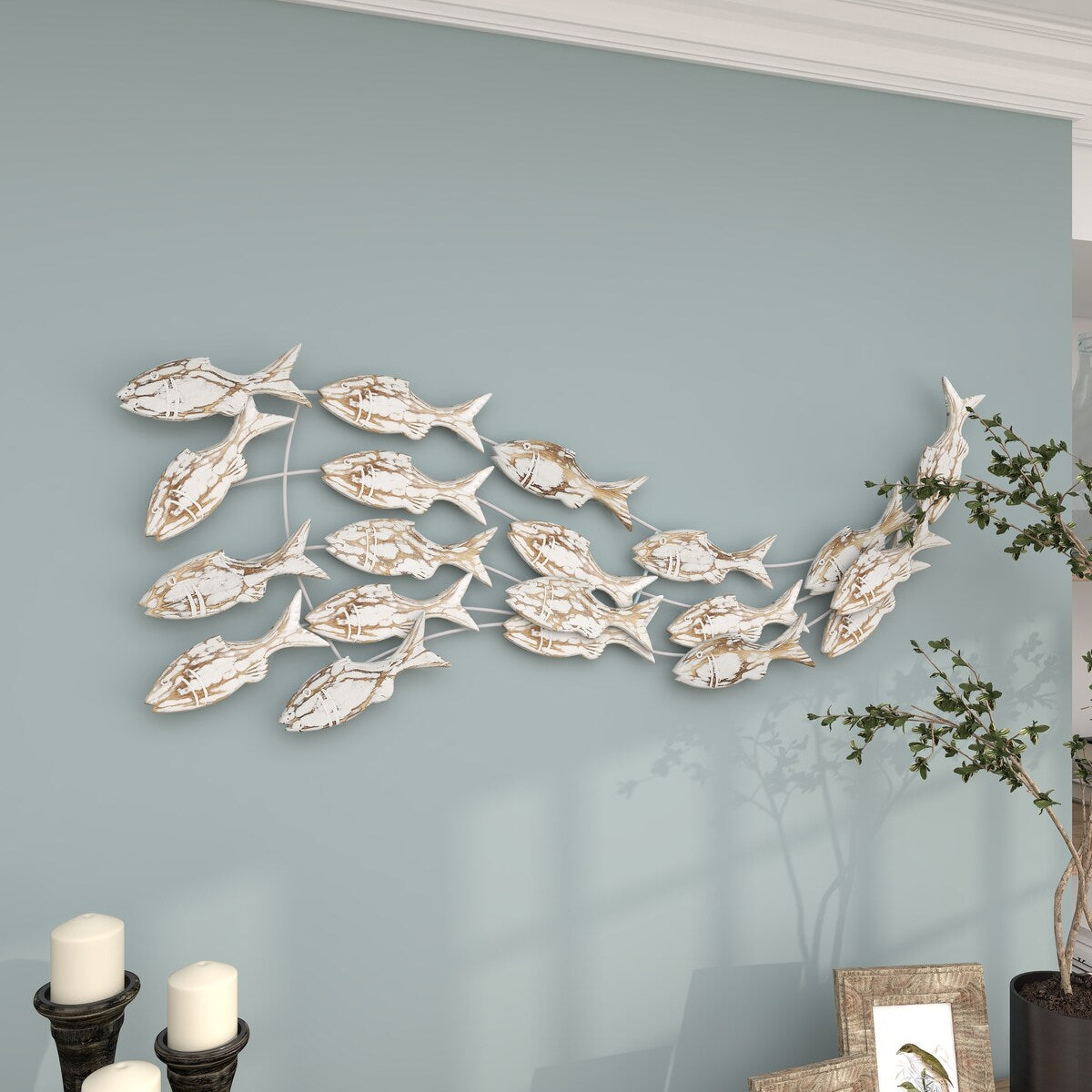 Holzfisch, handgefertigt, schwimmend, Wanddekoration für Zuhause, mit brauner Beunruhigung – Weiß – Roche River Decor