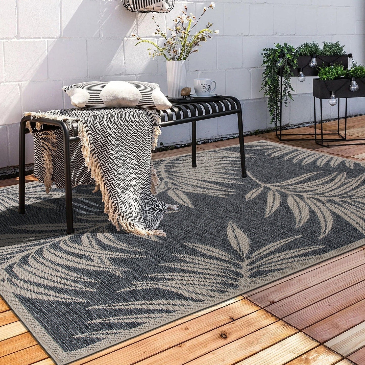 World Rug Gallery – Moderner Teppich für drinnen und draußen mit Blumenmuster