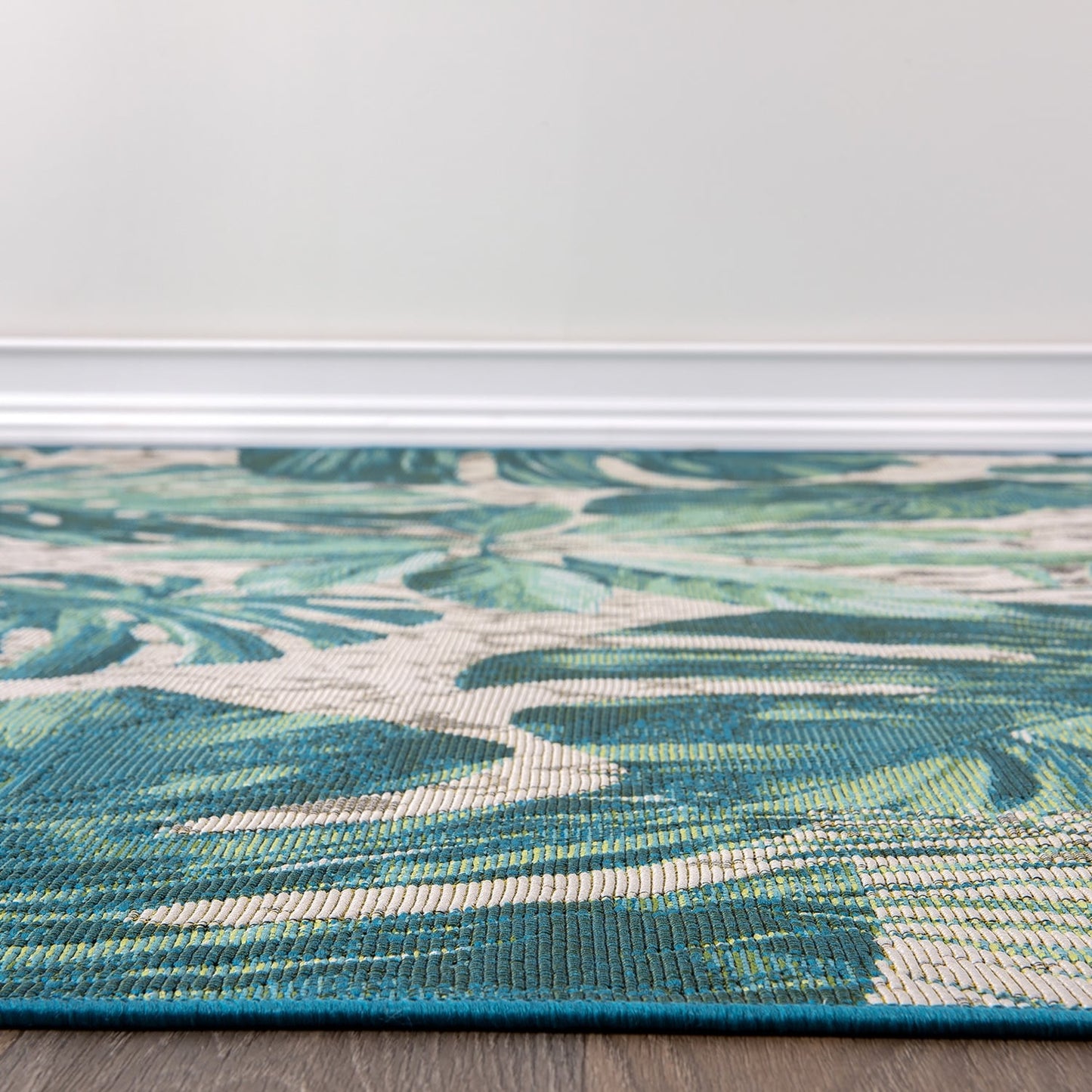 World Rug Gallery – Moderner Teppich für drinnen und draußen mit tropischem Blumenmuster