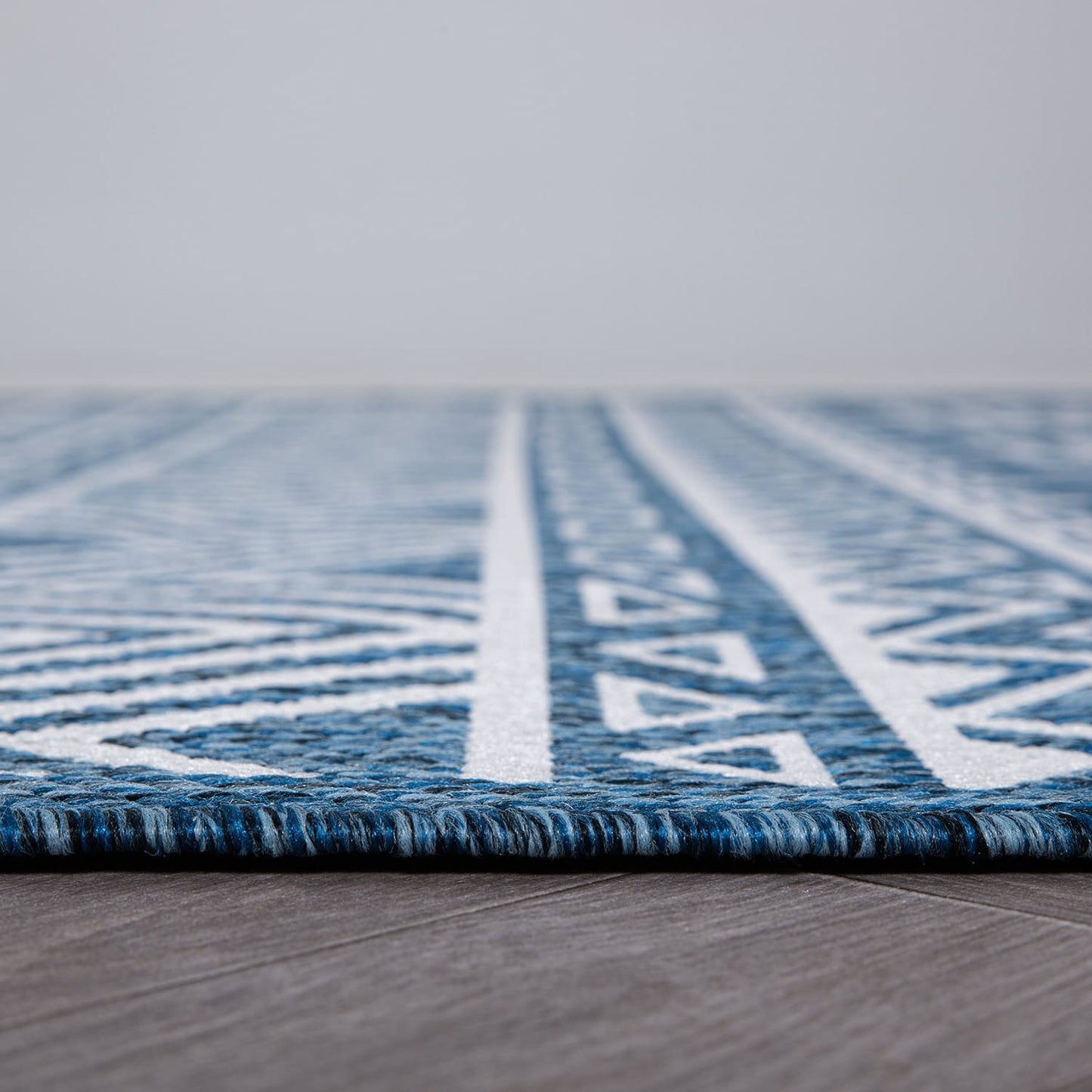 World Rug Gallery Distressed Geometric Bohemian Textured Flat Weave Indoor/Outdoor Area Rug