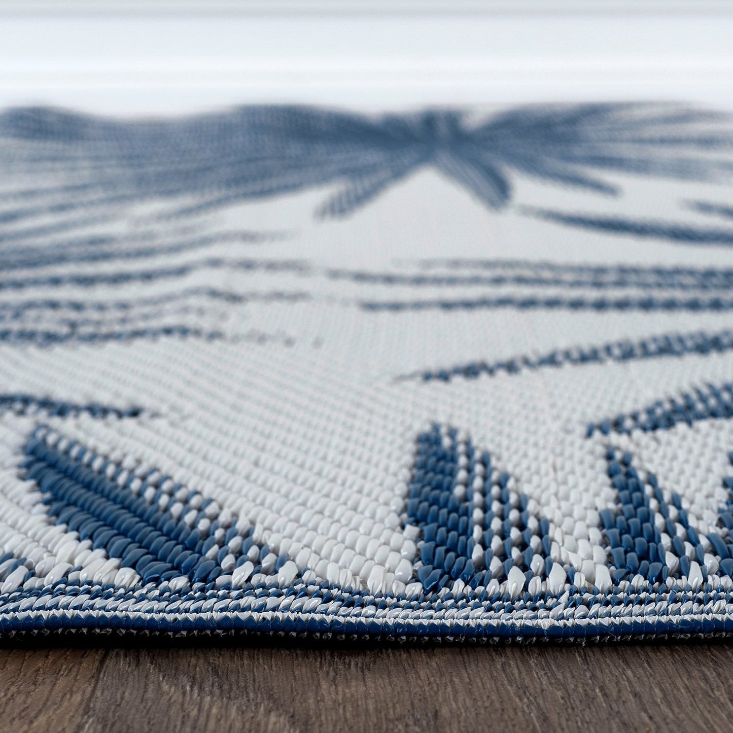 World Rug Gallery – Wendbare Outdoor-Teppiche aus recyceltem Kunststoff mit Blumenmuster und tropischem Muster