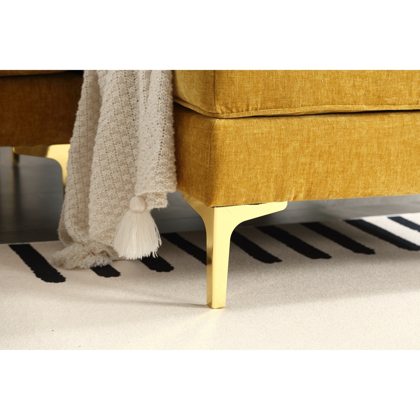 Gelbes 85'' L-förmiges 3-Sitzer-Stoffsofa mit Chaiselongue, Holzrahmen und Federkissenverstärkung