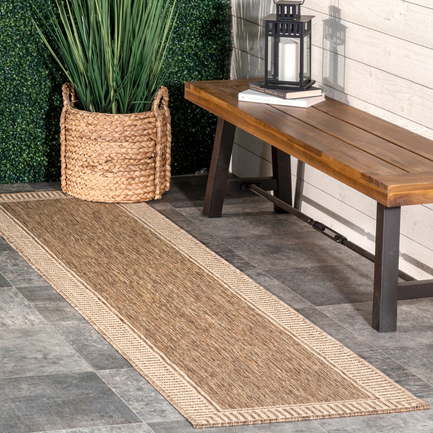 Nuloom Leah Classic Bordered Indoor/Outdoor-Teppich