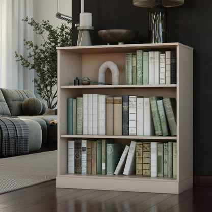 Bücherregal mit 3 Regalböden aus 100 % Massivholz und optionalen Türen von Palace Imports
