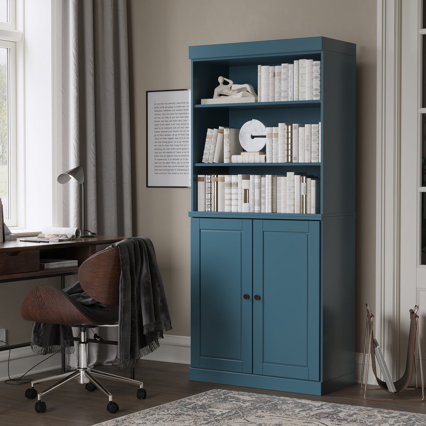 Bücherregal mit 6 Regalböden aus 100 % Massivholz und optionalen Türen von Palace Imports