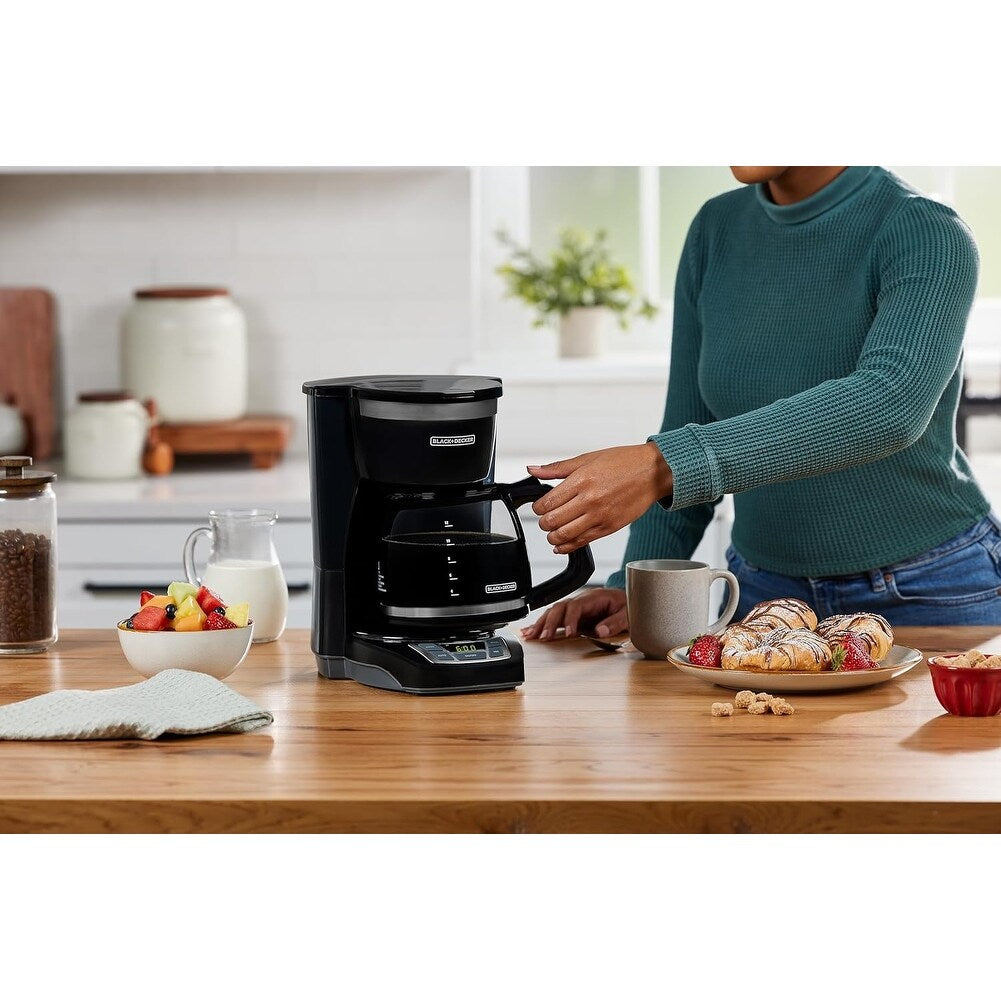 Digitale Kaffeemaschine für 12 Tassen, programmierbar, waschbarer Filter, Sneak-A-Cup, automatisches Brühen, Warmhalteplatte, schwarz